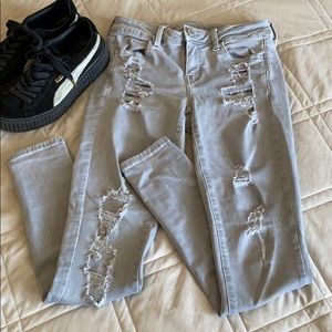 American eagle distressed skinny jeans